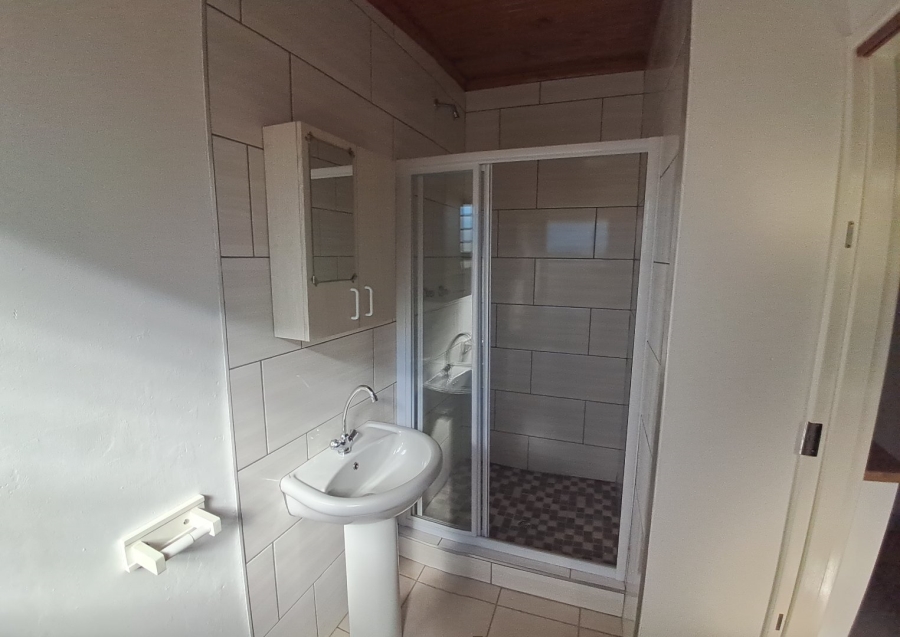 To Let  Bedroom Property for Rent in George South Western Cape